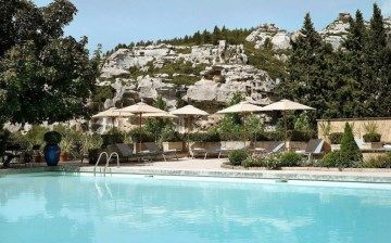 Hotel Baumaniere Les Baux De Provence Esterno foto